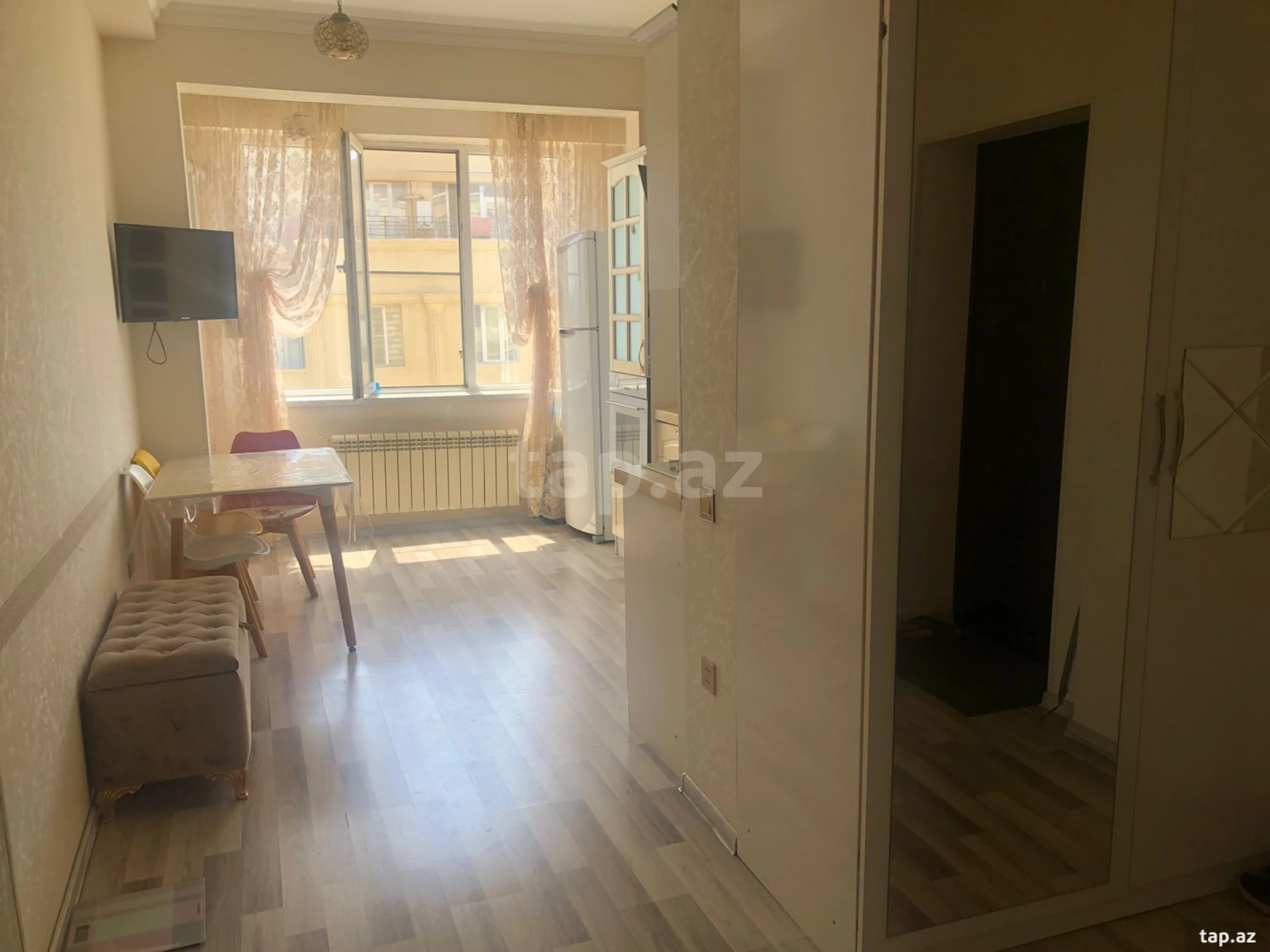 Satılır 2 otaqlı yeni tikili 64 m²