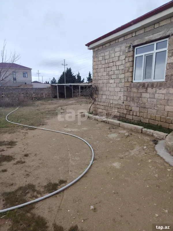 Satılır 4 otaqlı həyət evi 110 m²