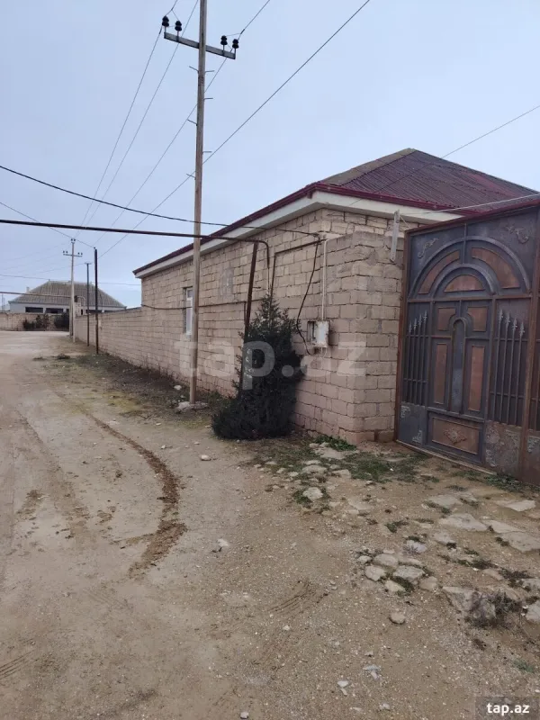 Satılır 4 otaqlı həyət evi 110 m²