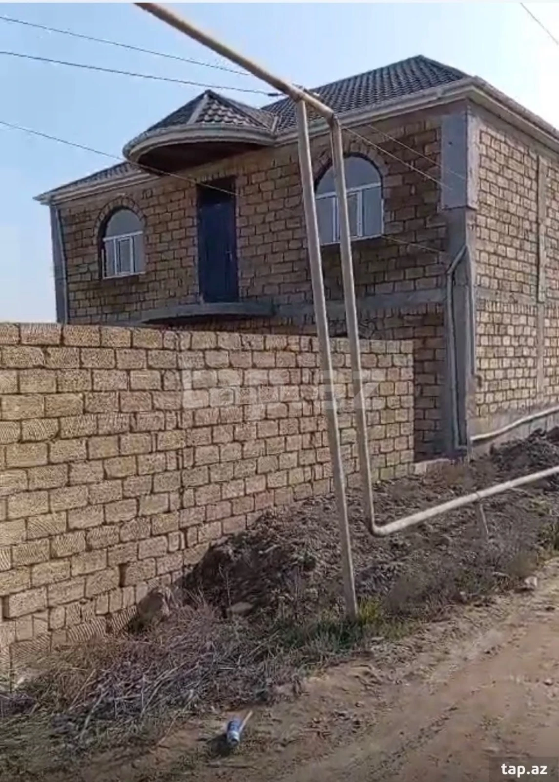 Satılır 6 otaqlı həyət evi 250 m²