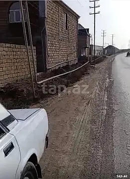 Satılır 6 otaqlı həyət evi 250 m²