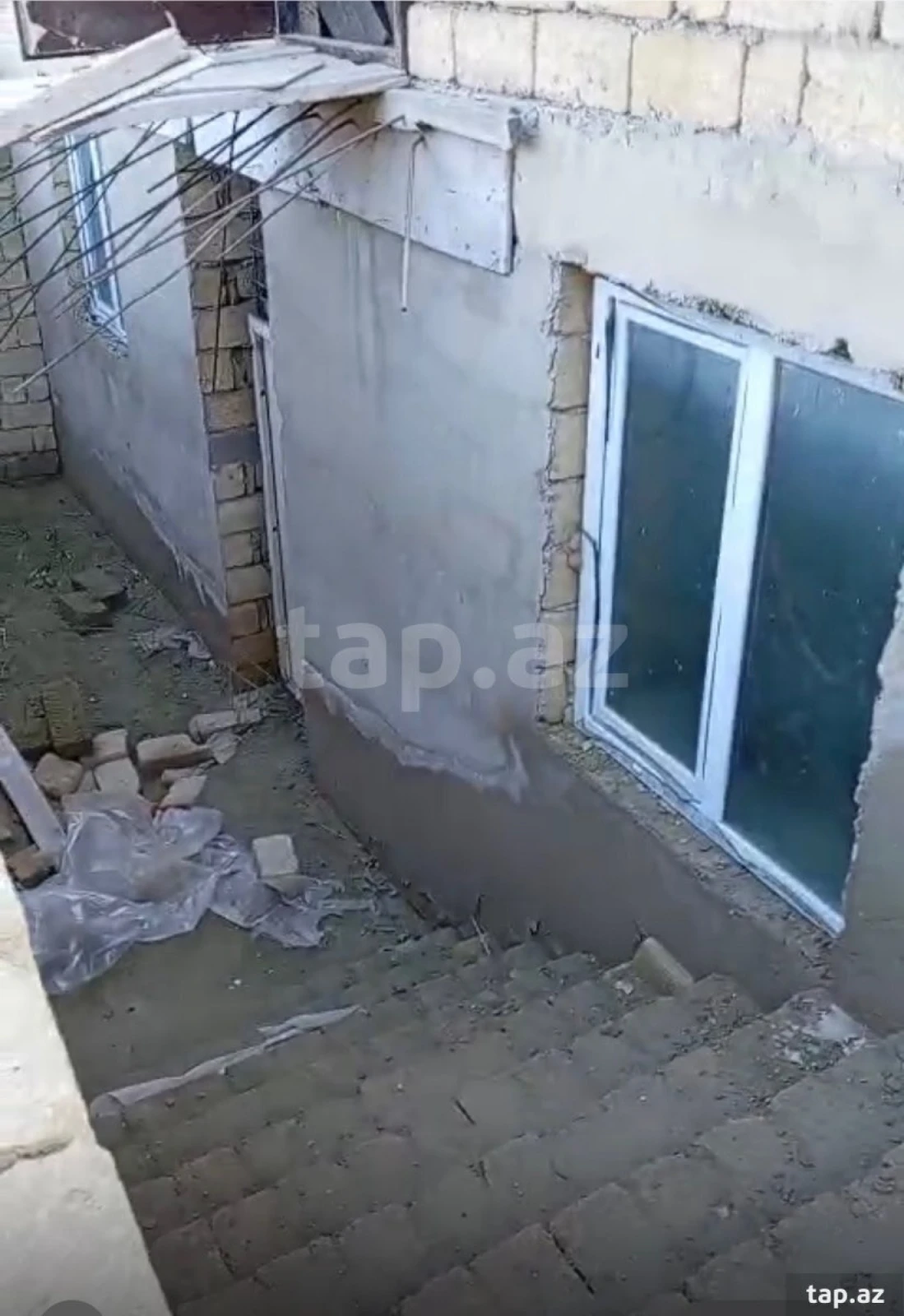 Satılır 6 otaqlı həyət evi 250 m²