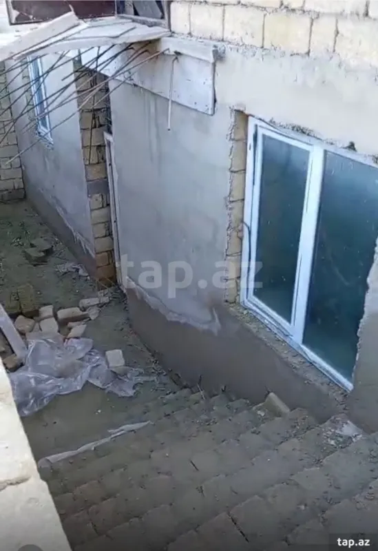 Satılır 6 otaqlı həyət evi 250 m²