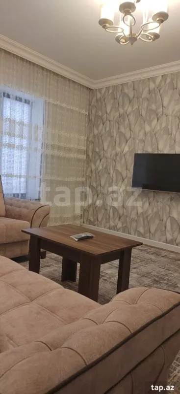 Kirayə verilir 5 otaqlı həyət evi