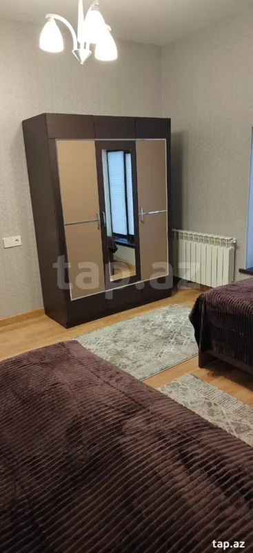 Kirayə verilir 5 otaqlı həyət evi