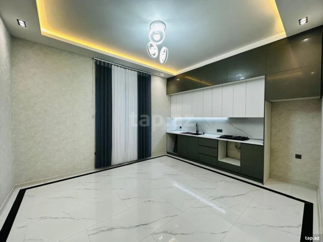 Satılır 6 otaqlı həyət evi