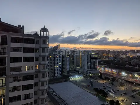 Satılır 2 otaqlı yeni tikili 70 m²