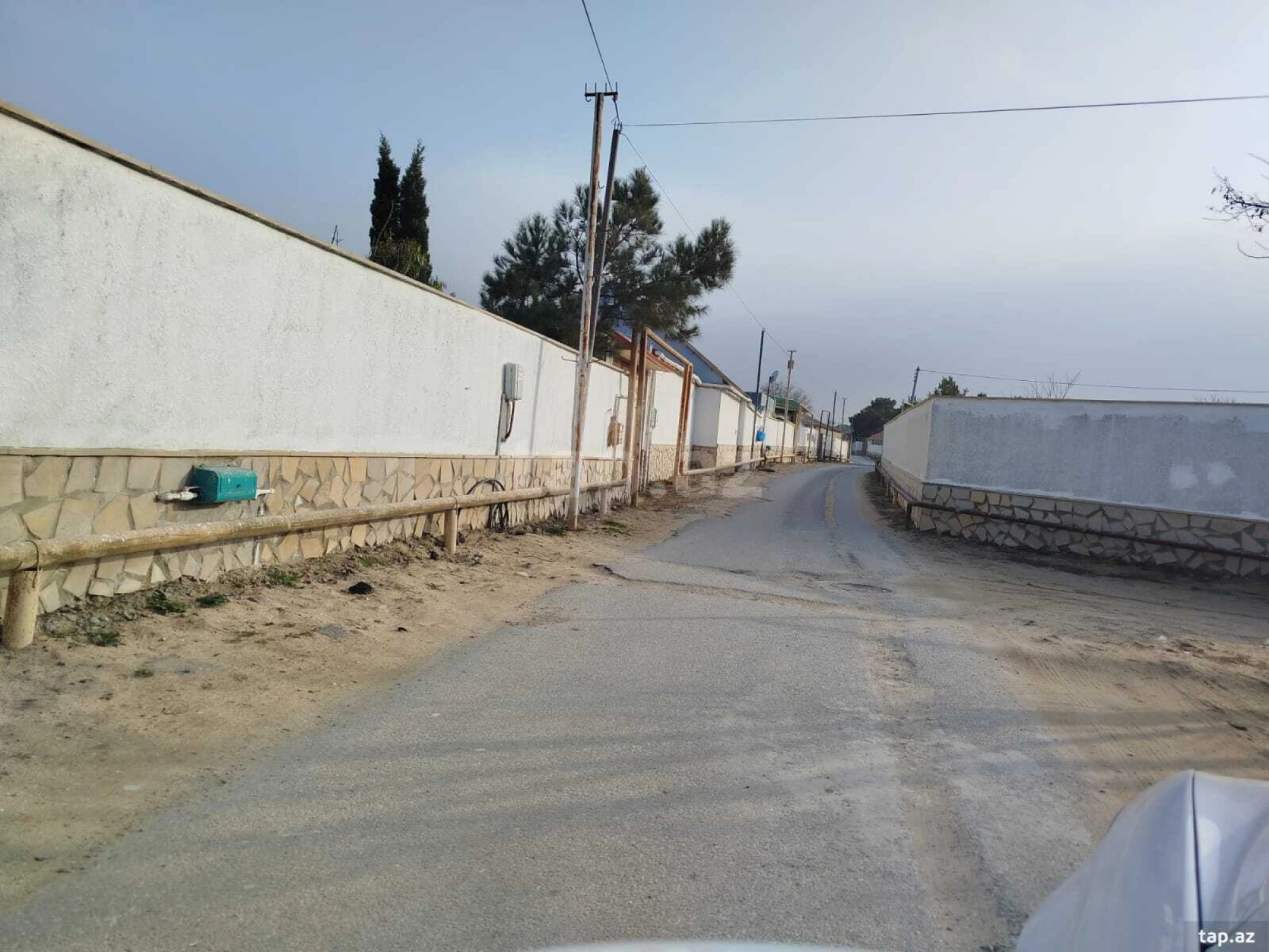 Satılır 4 otaqlı həyət evi