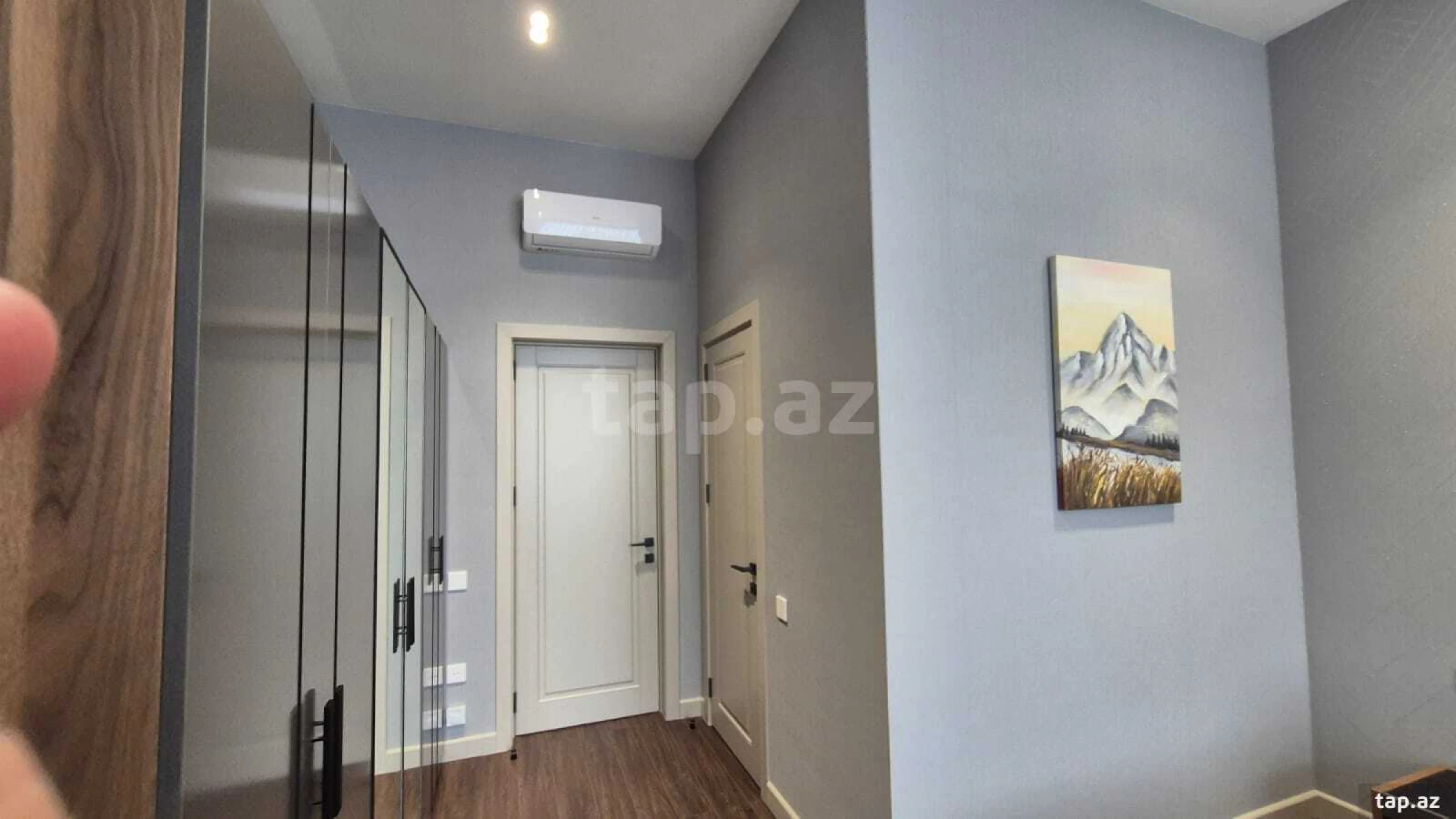Kirayə verilir 3 otaqlı yeni tikili 138 m²
