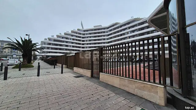 Kirayə verilir 3 otaqlı yeni tikili 138 m²