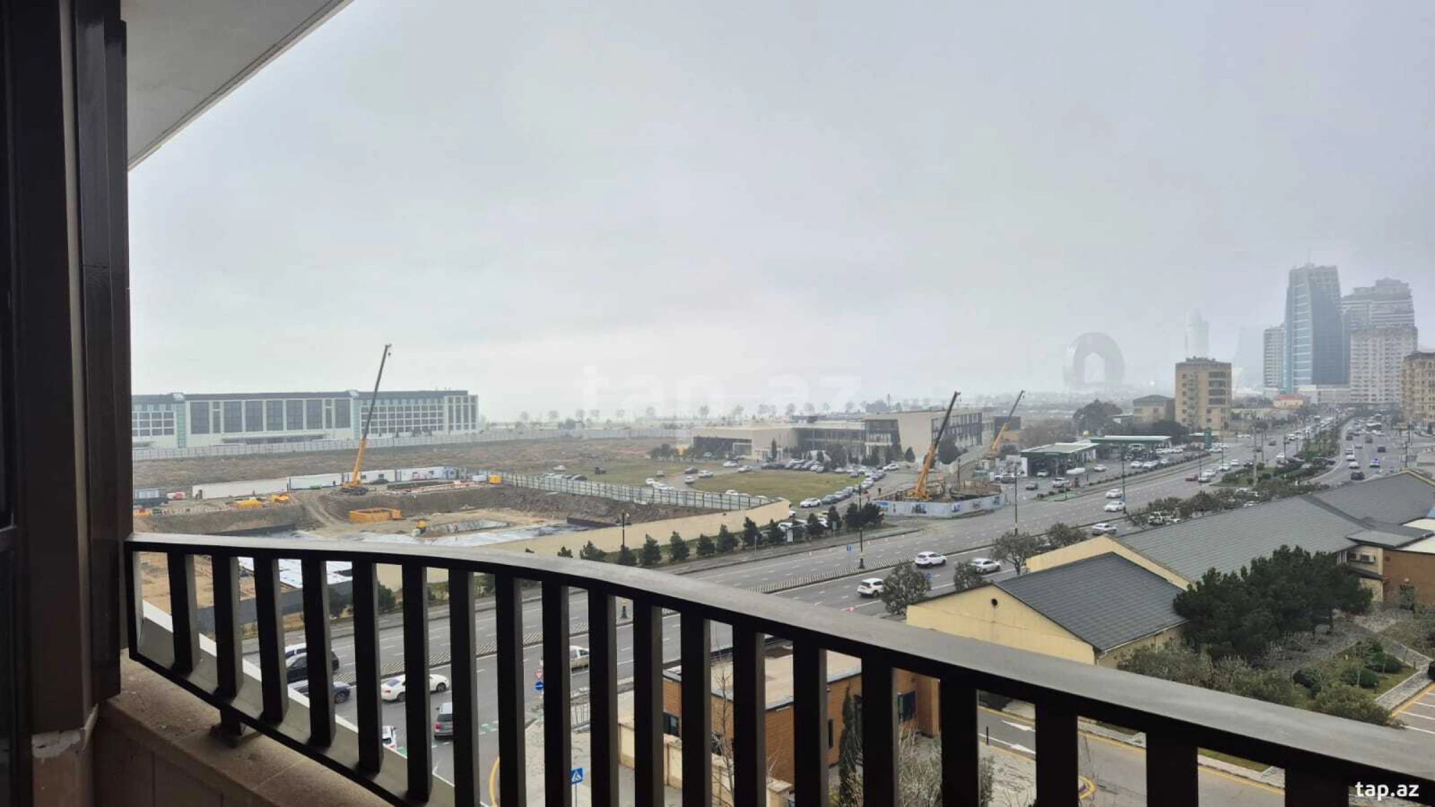 Kirayə verilir 3 otaqlı yeni tikili 138 m²