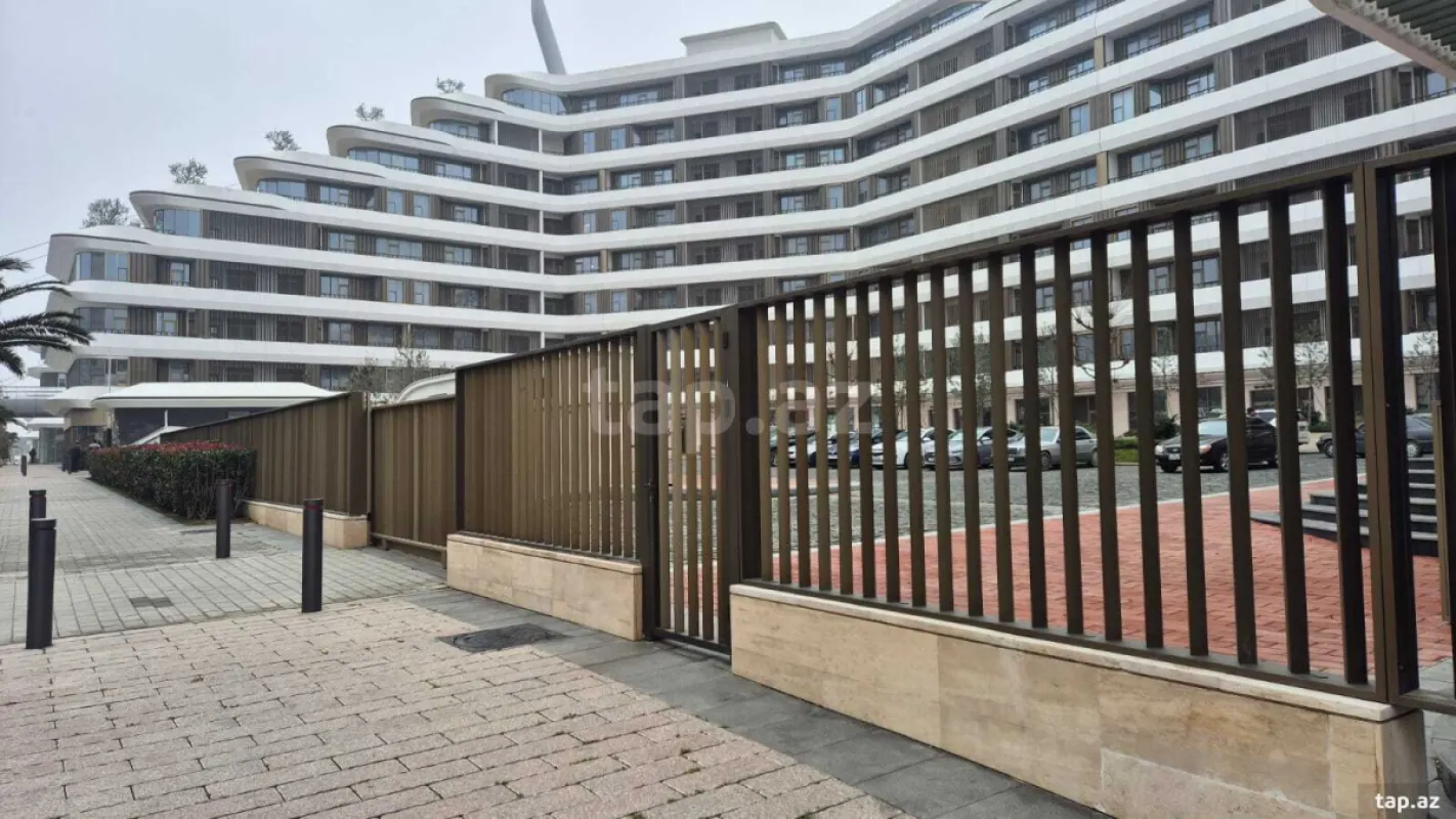 Kirayə verilir 3 otaqlı yeni tikili 138 m²