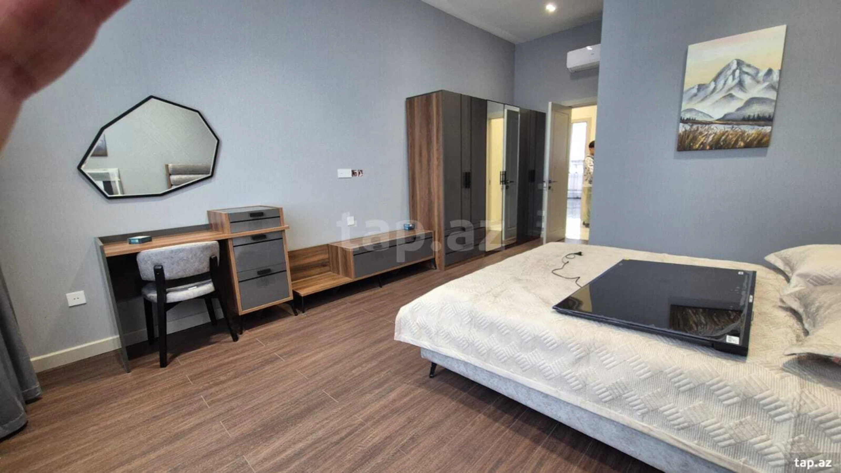 Kirayə verilir 3 otaqlı yeni tikili 138 m²