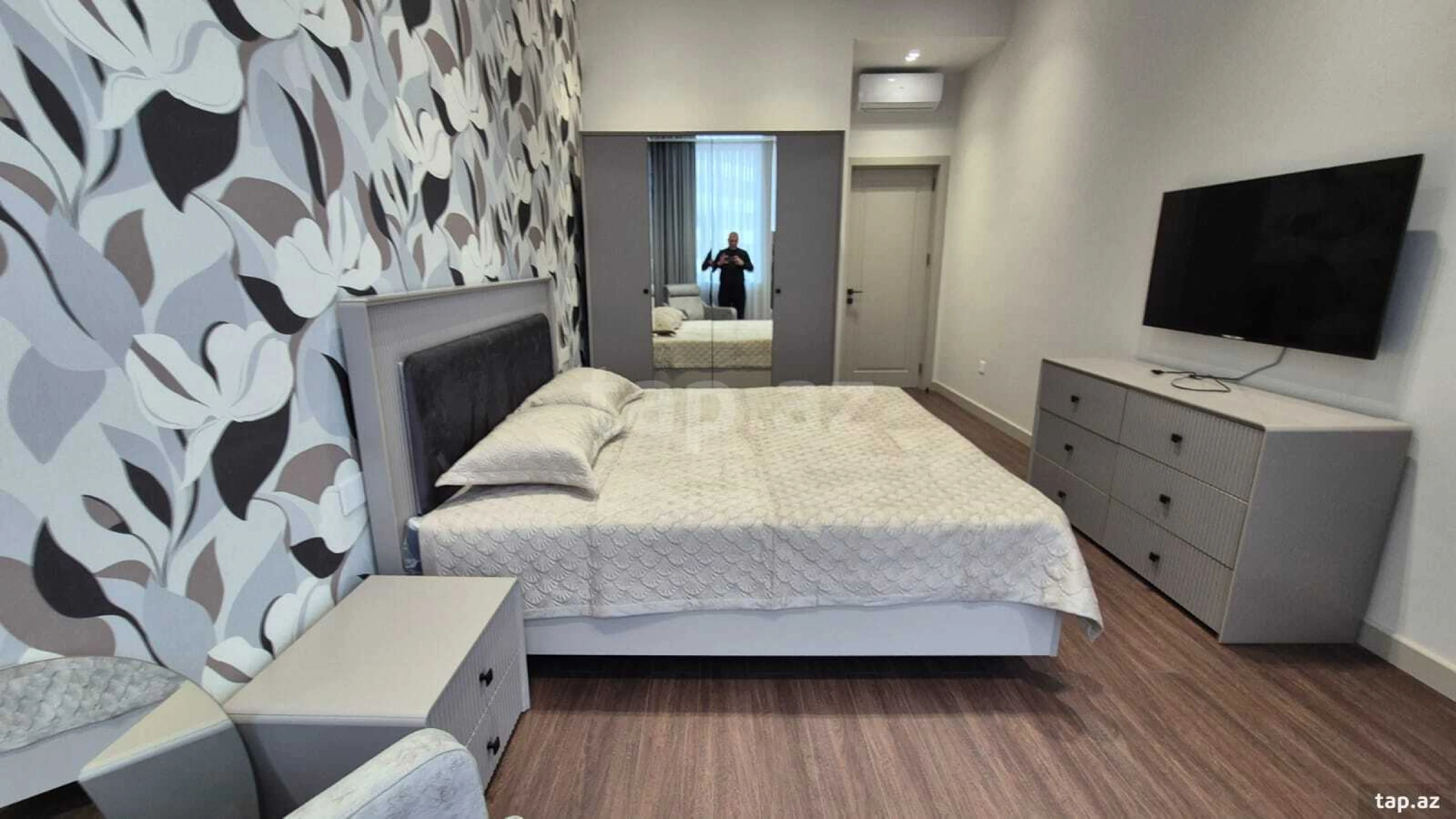 Kirayə verilir 3 otaqlı yeni tikili 138 m²