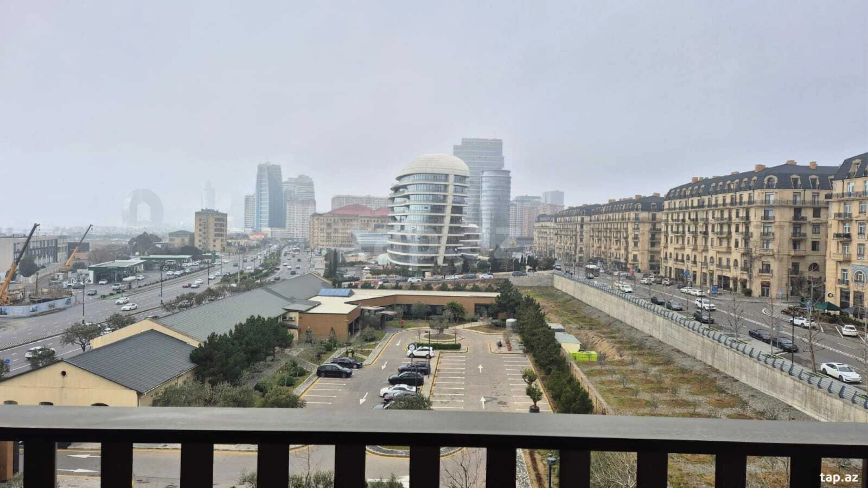 Kirayə verilir 3 otaqlı yeni tikili 138 m²