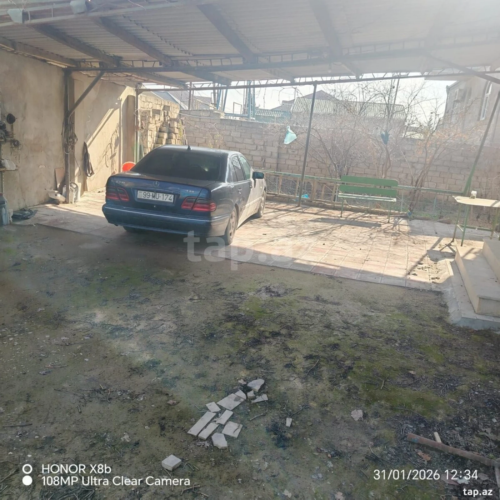 Satılır 4 otaqlı həyət evi