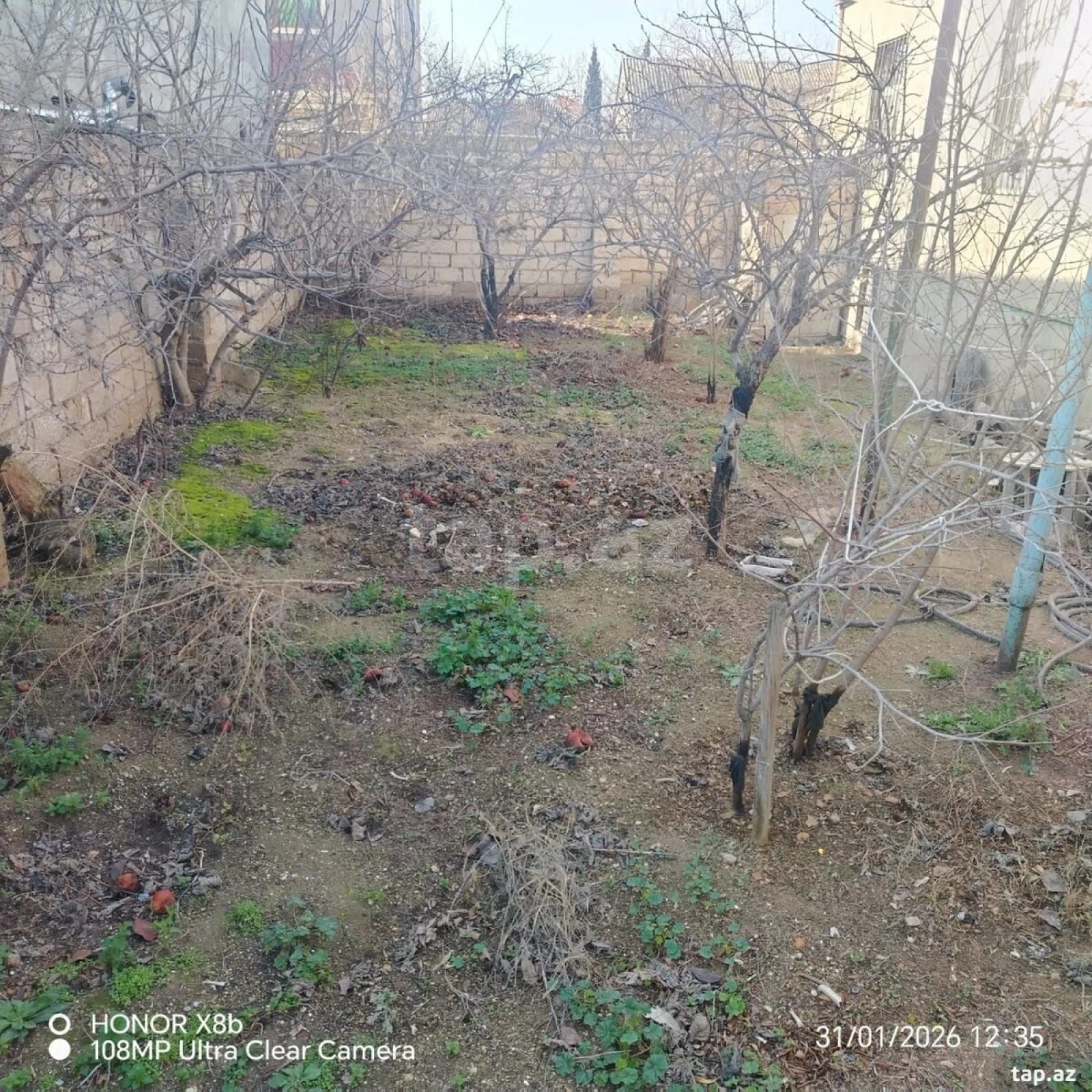 Satılır 4 otaqlı həyət evi