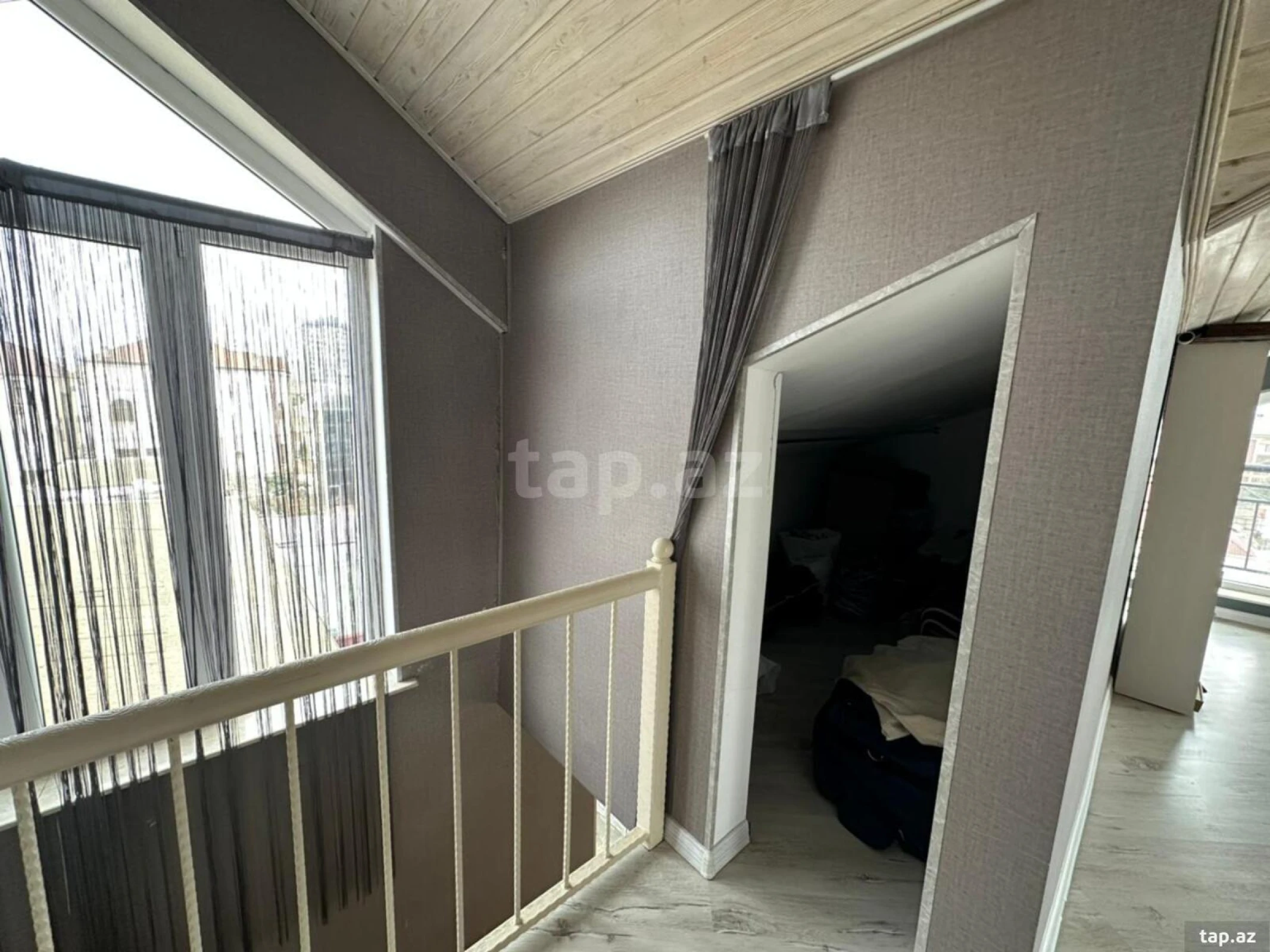 Satılır 13 otaqlı həyət evi 500 m²