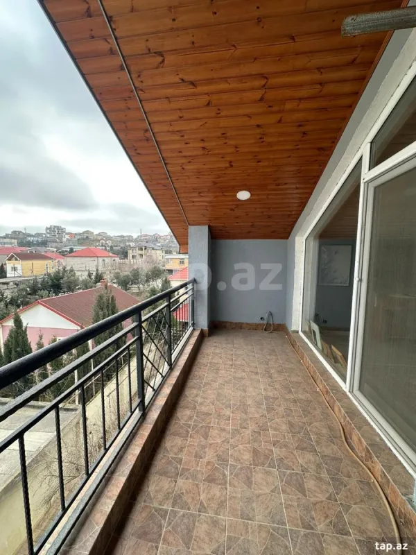 Satılır 13 otaqlı həyət evi 500 m²