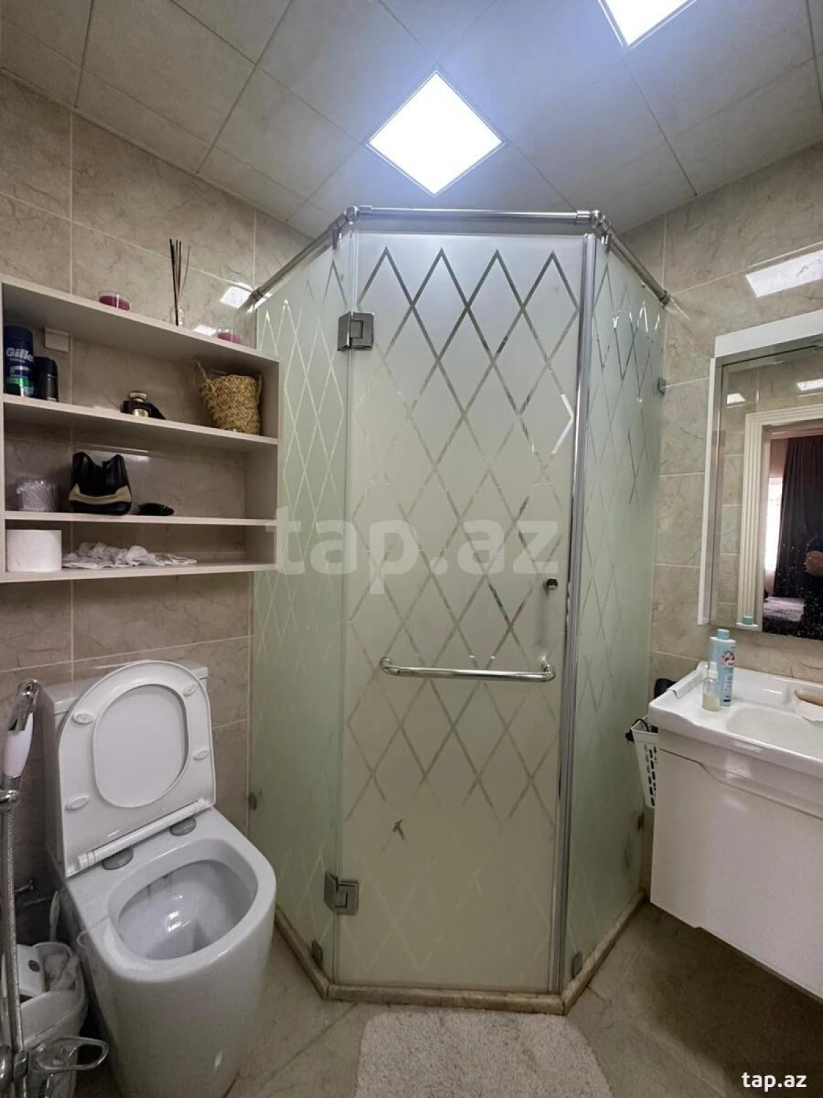 Satılır 13 otaqlı həyət evi 500 m²