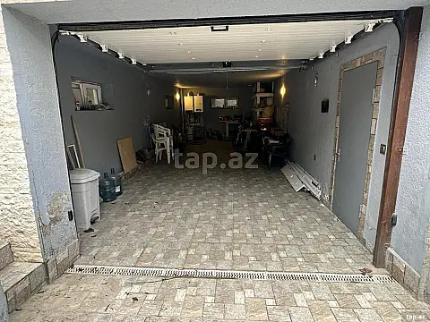 Satılır 13 otaqlı həyət evi 500 m²