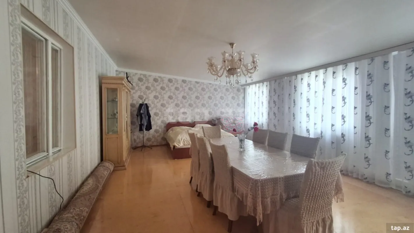 Satılır 4 otaqlı mənzil 80 m²