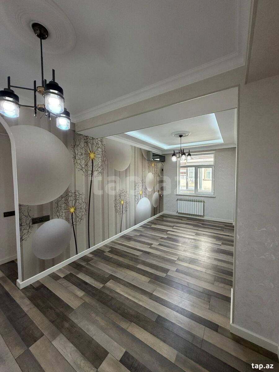 Satılır 3 otaqlı yeni tikili 82 m²