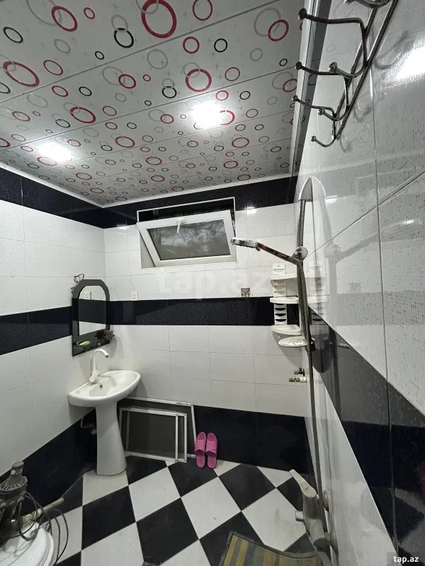 Satılır 3 otaqlı həyət evi