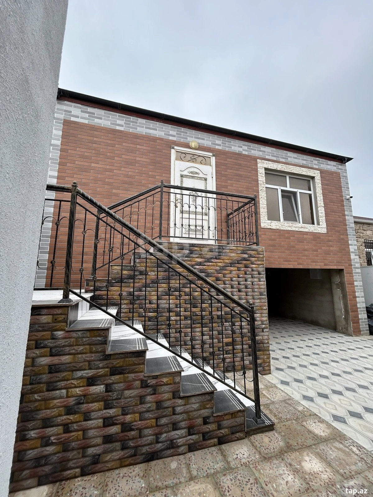 Satılır 3 otaqlı həyət evi