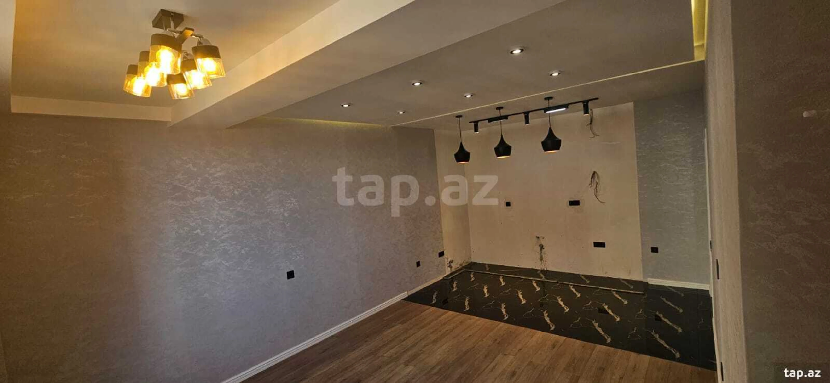 Satılır 2 otaqlı yeni tikili 62 m²