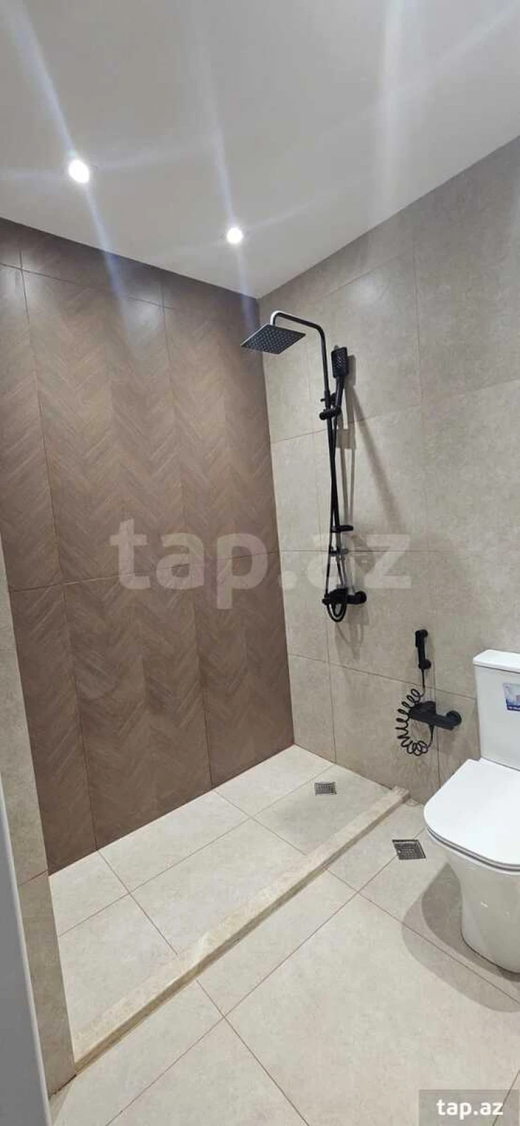 Satılır 2 otaqlı yeni tikili 62 m²