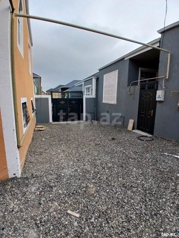 Satılır 3 otaqlı həyət evi