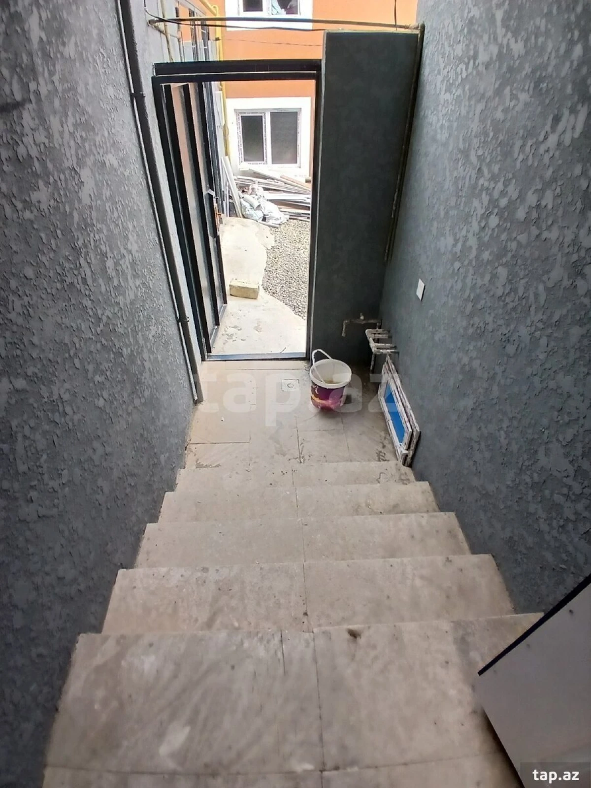 Satılır 2 otaqlı həyət evi