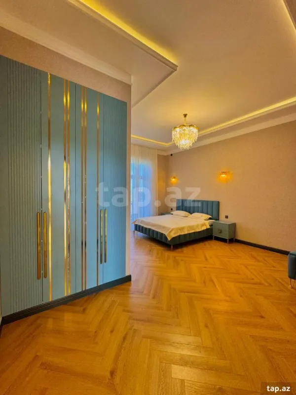 Satılır 6 otaqlı həyət evi