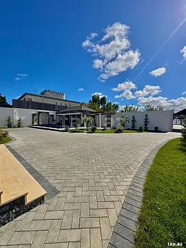 Satılır 6 otaqlı həyət evi