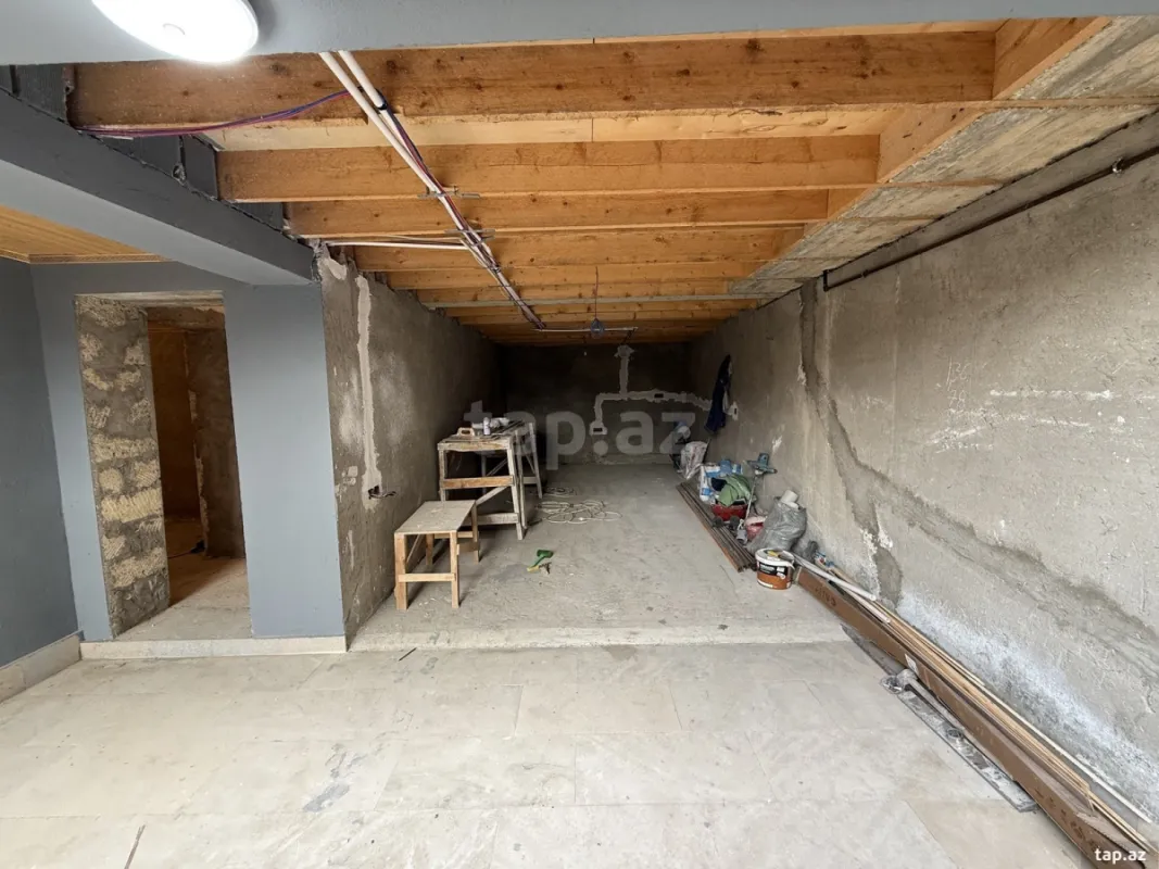 Satılır 5 otaqlı həyət evi