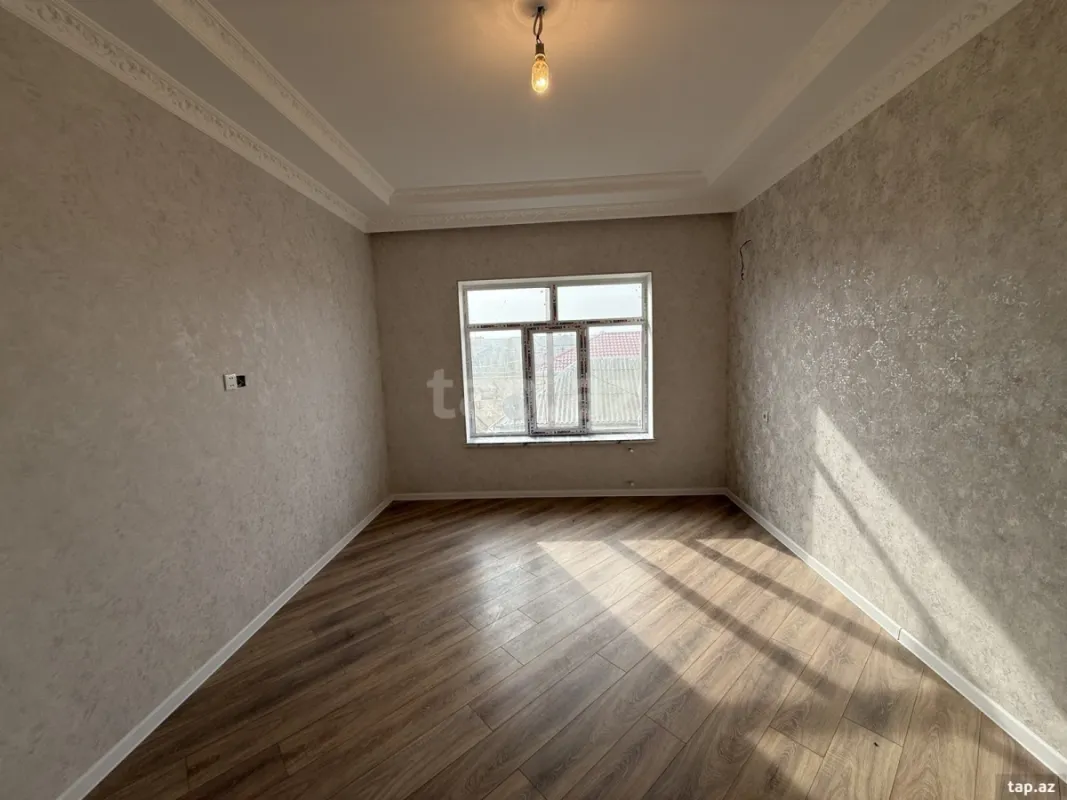 Satılır 5 otaqlı həyət evi