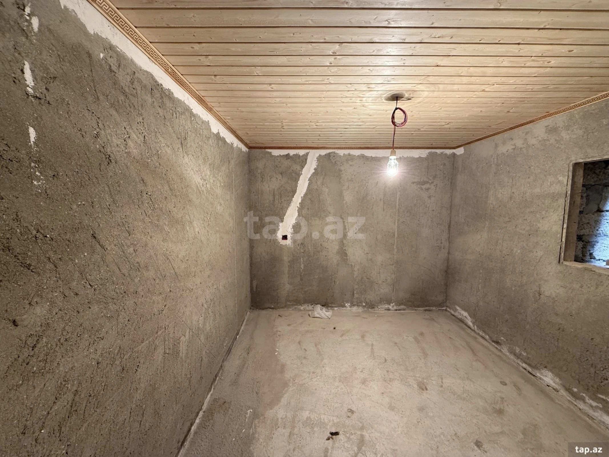 Satılır 5 otaqlı həyət evi