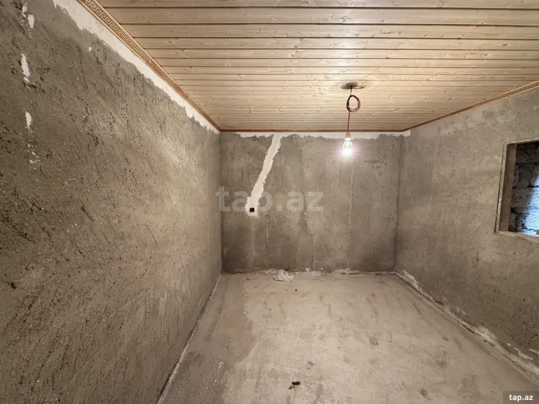 Satılır 5 otaqlı həyət evi