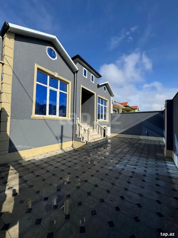 Satılır 4 otaqlı həyət evi