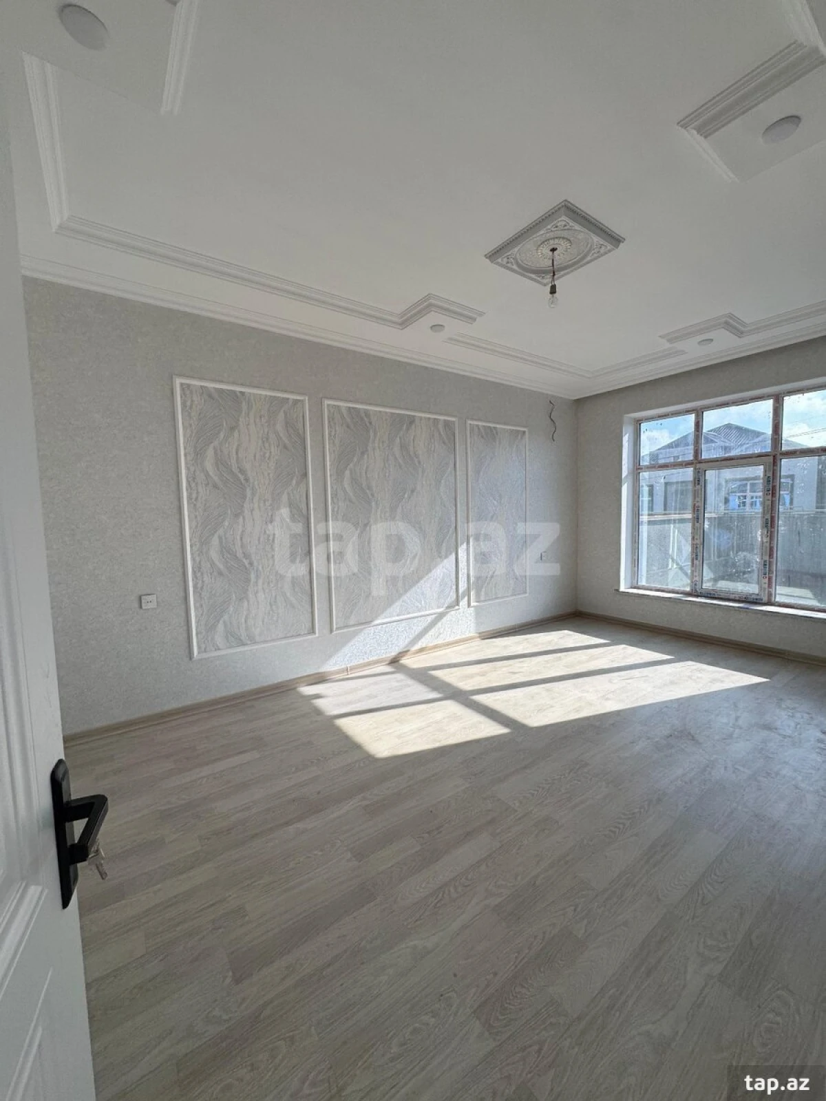 Satılır 4 otaqlı həyət evi