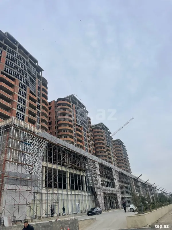Satılır 2 otaqlı yeni tikili 78 m²