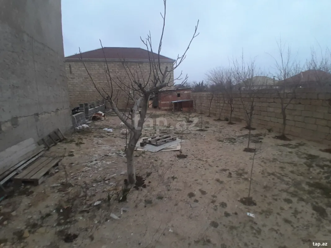 Satılır 4 otaqlı həyət evi