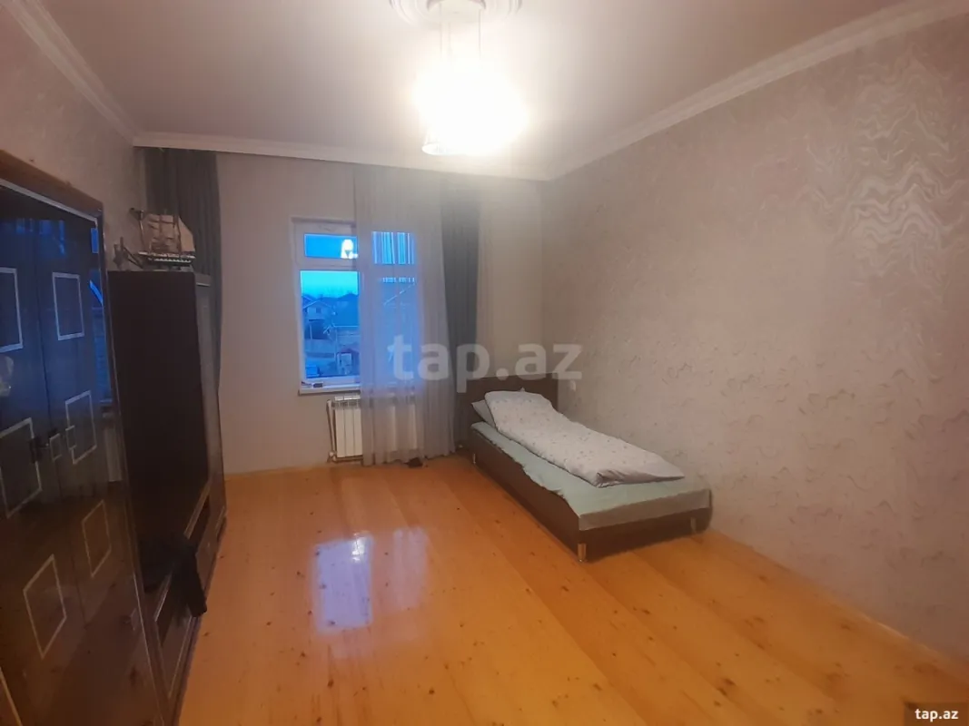 Satılır 4 otaqlı həyət evi