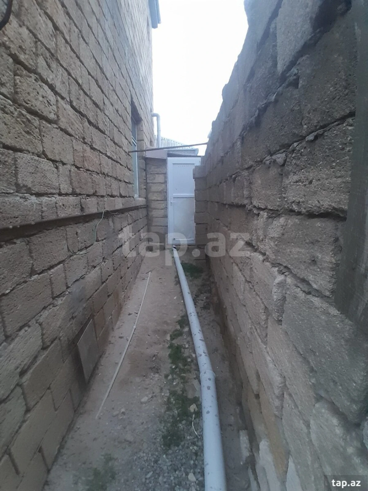 Satılır 4 otaqlı həyət evi