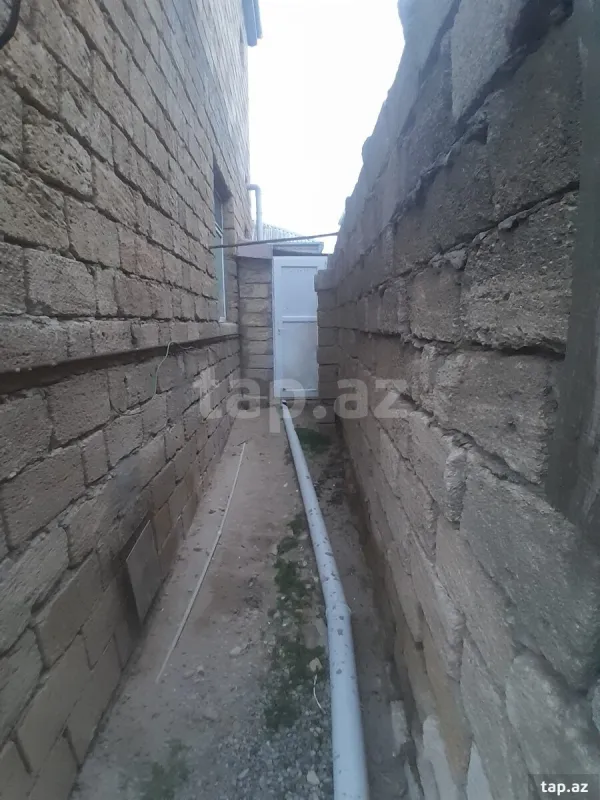 Satılır 4 otaqlı həyət evi