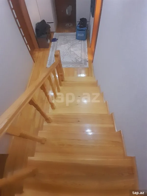 Satılır 4 otaqlı həyət evi