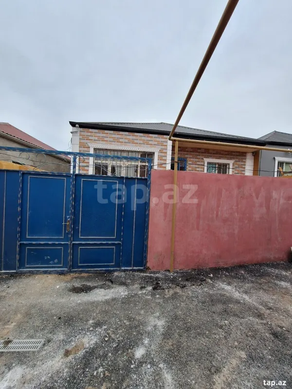 Satılır 3 otaqlı həyət evi