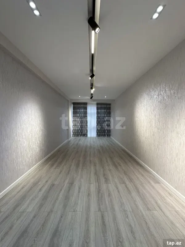 Satılır 2 otaqlı yeni tikili 76 m²