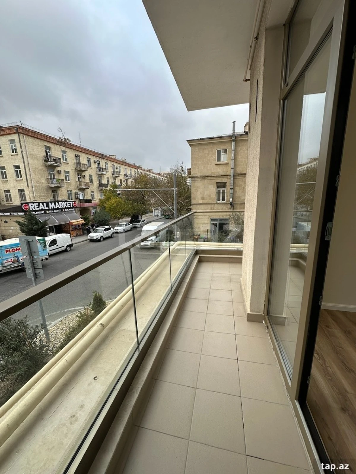 Satılır 3 otaqlı yeni tikili 70 m²